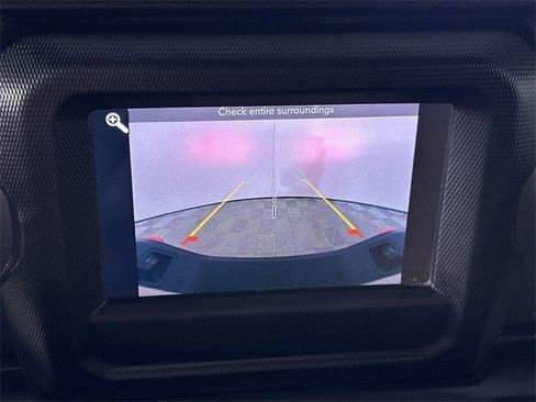 Used 2020 Jeep Gladiator Mojave w/ Cold Weather Group image 15