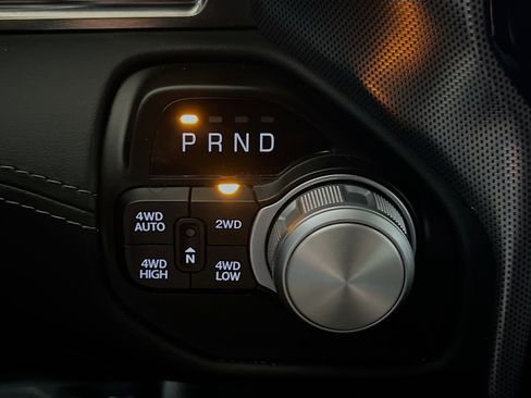 Used 2021 RAM 1500 Limited AWD/4WD image 12