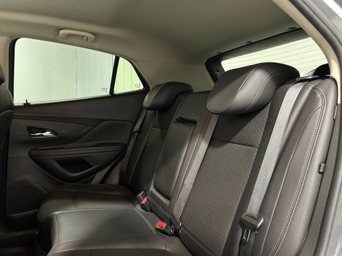 Used 2020 Buick Encore Preferred w/ Safety Package image 25