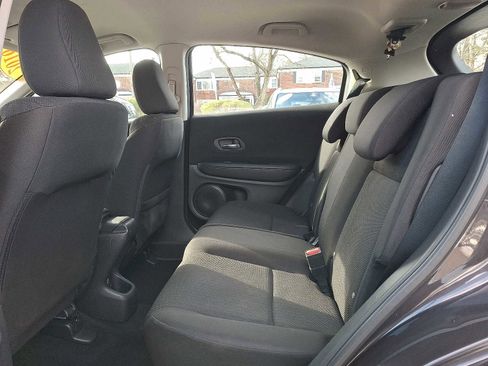 Used 2016 Honda HR-V LX image 10