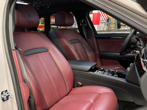 Used 2021 Rolls-Royce Ghost AWD/4WD image 31