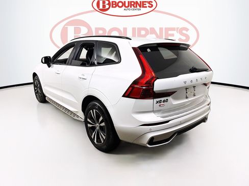 Used 2024 Volvo XC60 B5 Core image 9