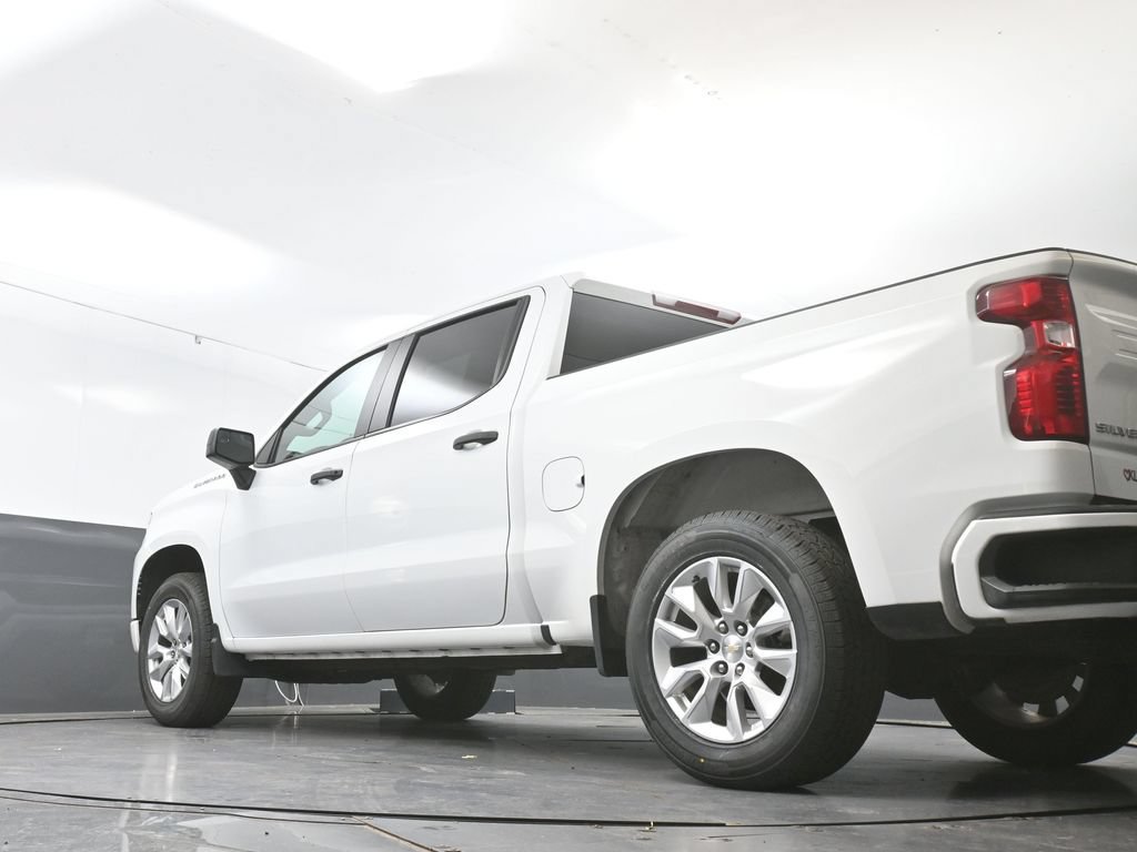 Used 2023 Chevrolet Silverado 1500 Custom AWD/4WD image 50