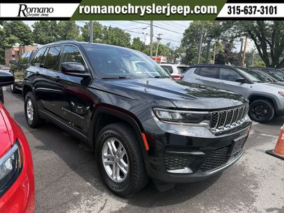Used 2023 Jeep Grand Cherokee Laredo w/ Luxury Tech Group I