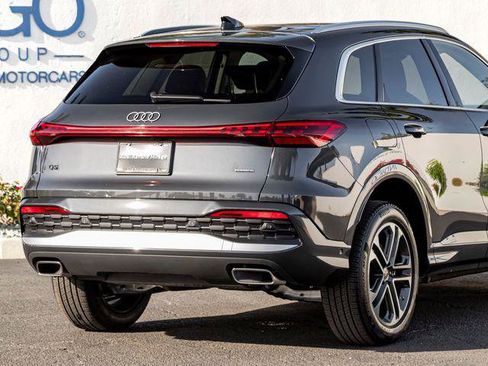 Certified 2025 Audi Q5 2.0T Premium Plus w/ Premium Plus image 7