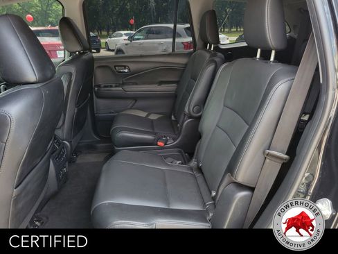 Used 2021 Honda Pilot Touring image 17