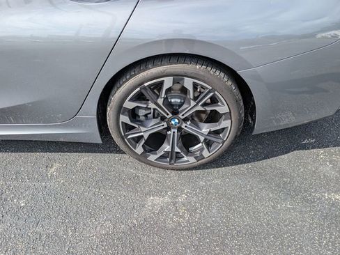 Used 2025 BMW 330i Sedan w/ M Sport Package image 6