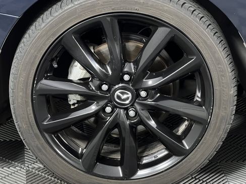 Used 2019 MAZDA MAZDA3 Hatchback w/ Premium Package image 15