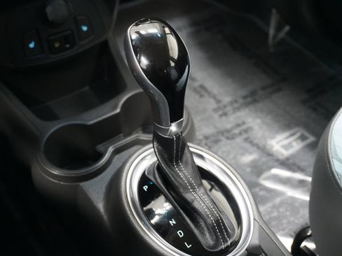 Used 2015 Chevrolet Spark LT image 18