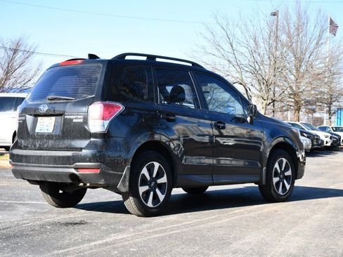 Used 2017 Subaru Forester 2.5i w/ Alloy Wheel Package image 6