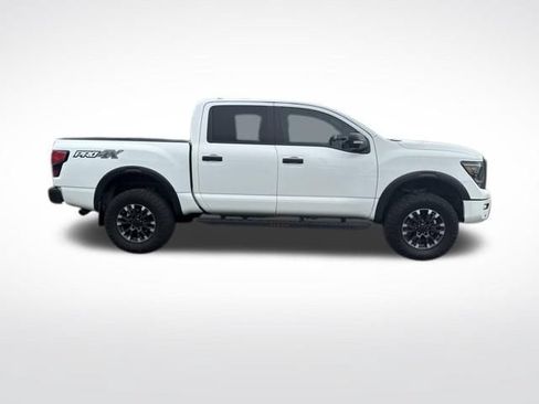 Used 2023 Nissan Titan PRO-4X w/ Pro-4x Convenience Package AWD/4WD image 8