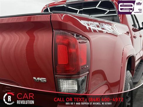 Used 2018 Toyota Tacoma TRD Sport AWD/4WD image 42