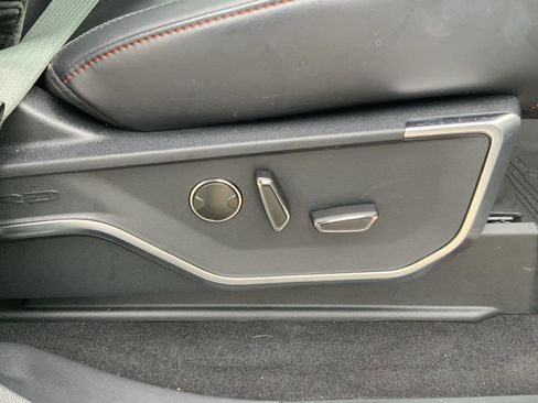 Used 2025 Ford F150 Raptor image 73