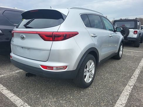 Used 2018 Kia Sportage LX w/ LX Technology Package image 5