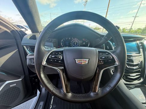 Used 2016 Cadillac Escalade Platinum AWD/4WD image 16