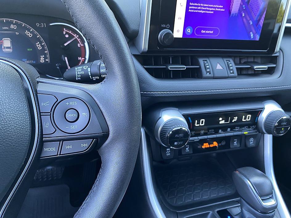 Certified 2023 Toyota RAV4 XLE Premium AWD/4WD image 15