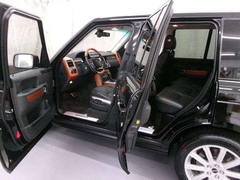 Used 2012 Land Rover Range Rover Supercharged w/ Silver Pack AWD/4WD image 12