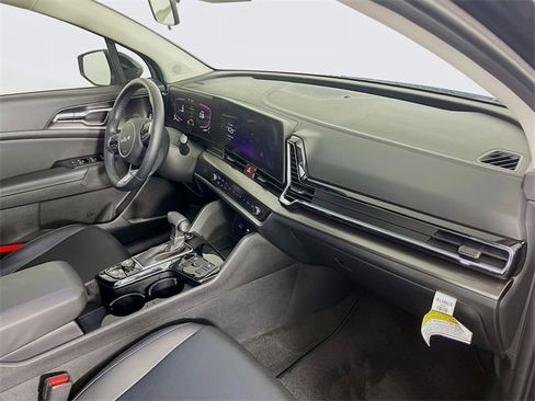 Used 2025 Kia Sportage EX w/ Premium Package image 31