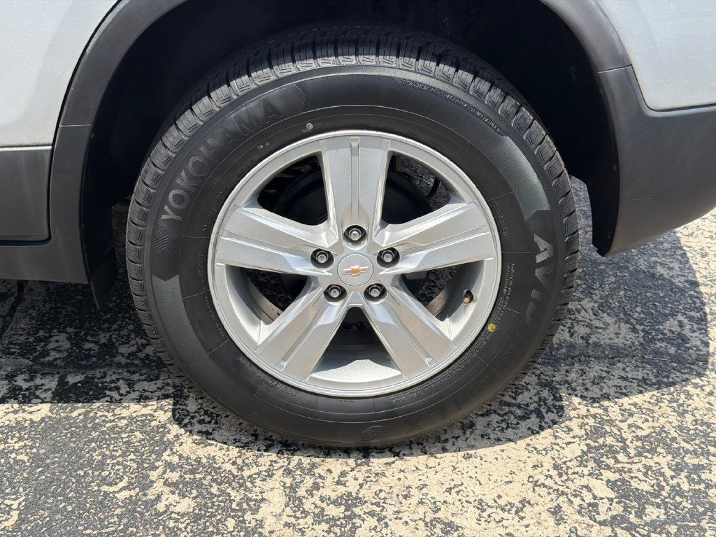 Used 2020 Chevrolet Trax LT w/ LT Convenience Package FWD image 23