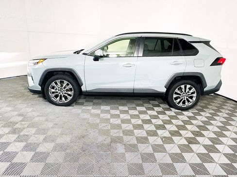 Used 2023 Toyota RAV4 XLE Premium FWD image 6
