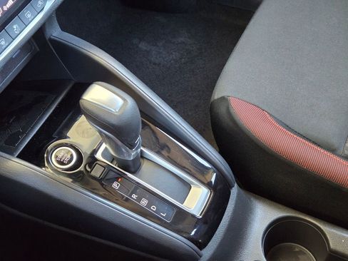 Used 2025 Nissan Versa SR image 17