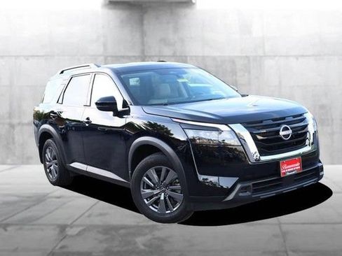 Certified 2025 Nissan Pathfinder SV w/ SV Premium Package AWD/4WD image 2