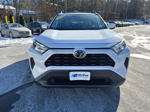 Used 2022 Toyota RAV4 XLE image 8