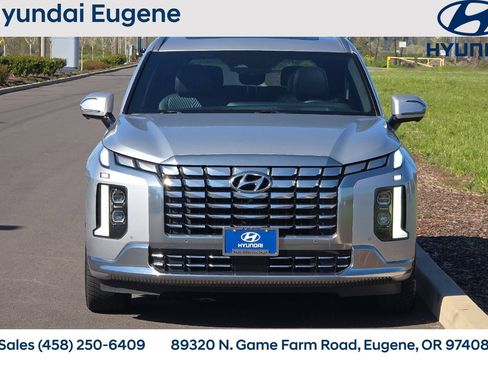 Used 2023 Hyundai Palisade Calligraphy w/ Winter Package image 10