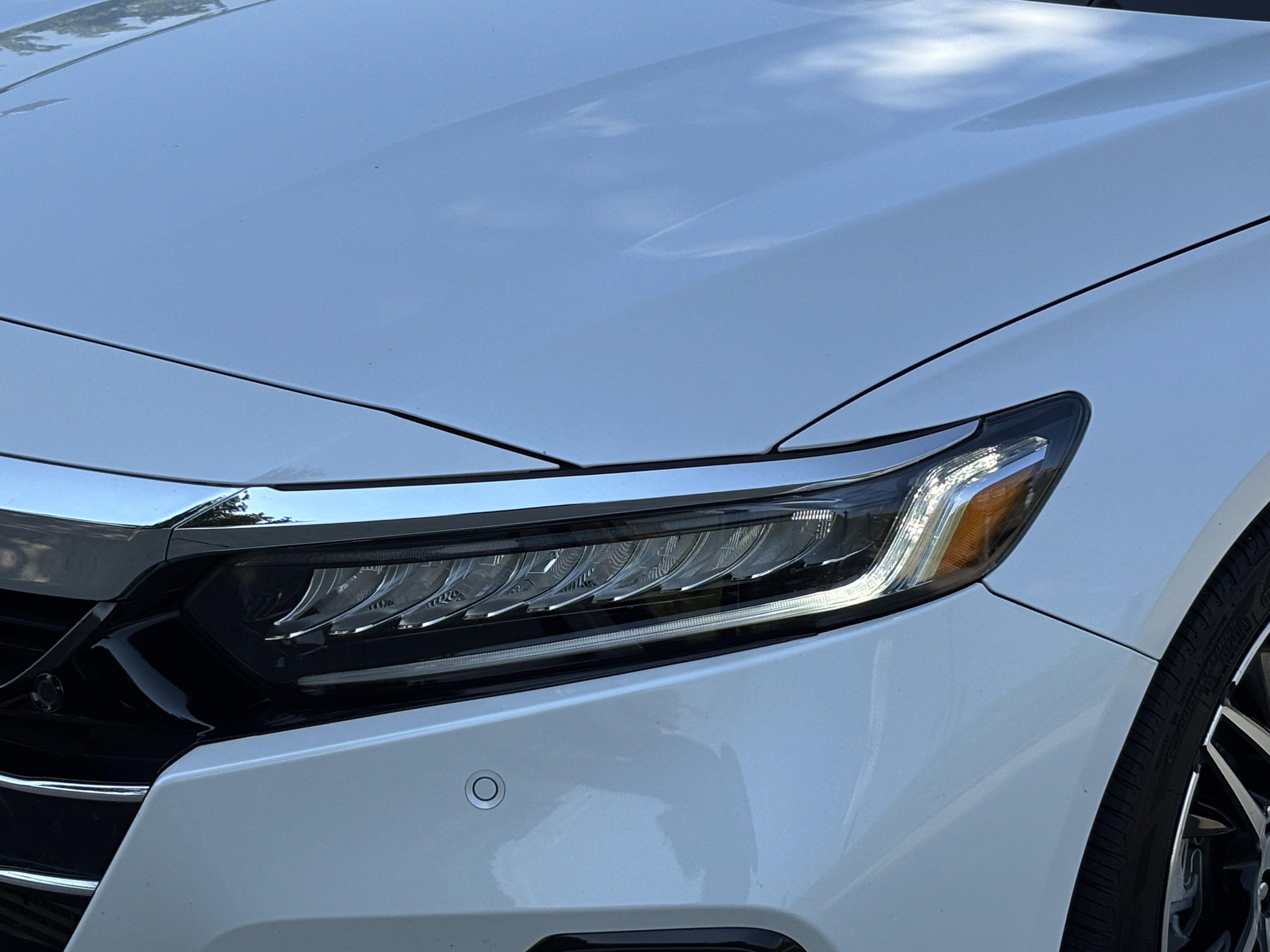 Used 2021 Honda Accord Touring image 6