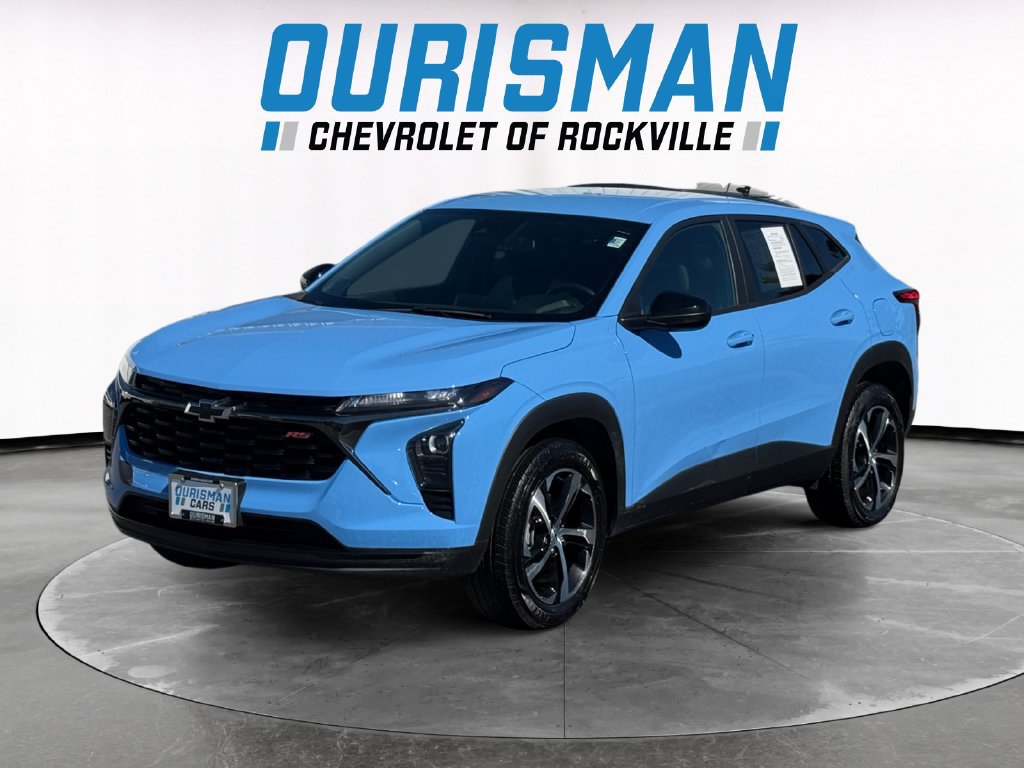 Used 2024 Chevrolet Trax RS FWD image 2