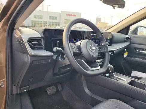 New 2026 Nissan Kicks SV image 9