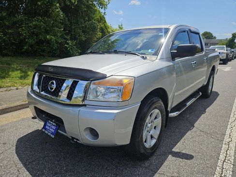 Used 2009 Nissan Titan XE w/ XE Max Utility Pkg RWD image 3