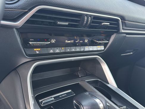 Used 2024 MAZDA CX-90 Plug-In Hybrid w/ Premium Pkg image 22