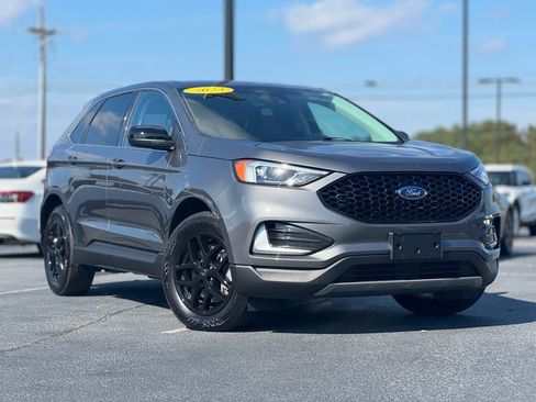 Certified 2023 Ford Edge SEL image 2