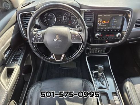 Used 2020 Mitsubishi Outlander FWD image 13