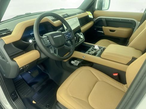 New 2026 Land Rover Defender 110 S AWD/4WD image 9