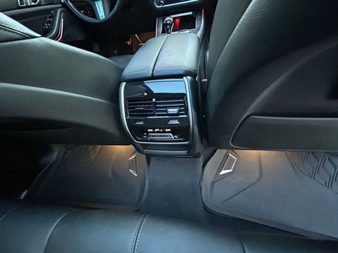 Used 2022 BMW X5 sDrive40i w/ M Sport Package image 36