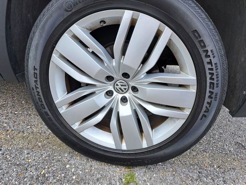 Used 2019 Volkswagen Atlas SEL image 28