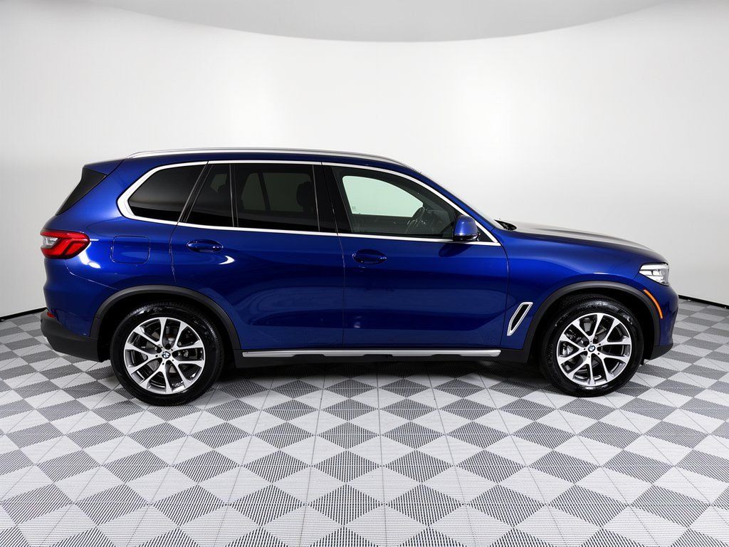 Used 2019 BMW X5 xDrive40i w/ Convenience Package AWD/4WD image 6