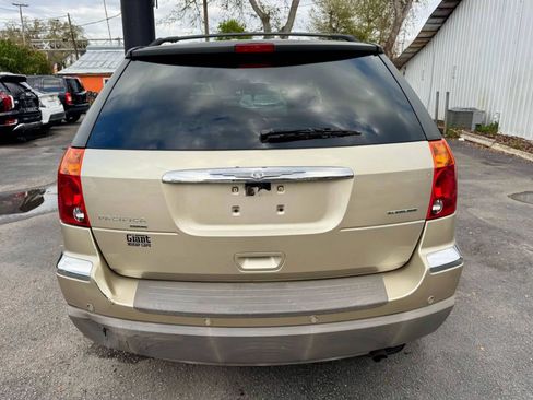 Used 2006 Chrysler Pacifica Touring AWD/4WD image 5