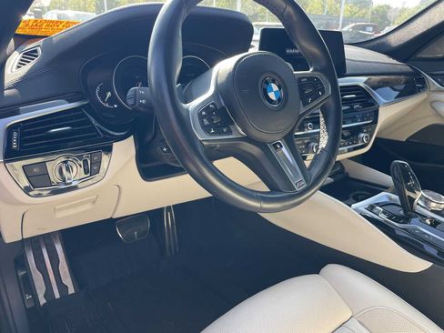 Used 2017 BMW 540i RWD image 8