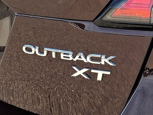 Certified 2025 Subaru Outback Limited XT AWD/4WD image 5