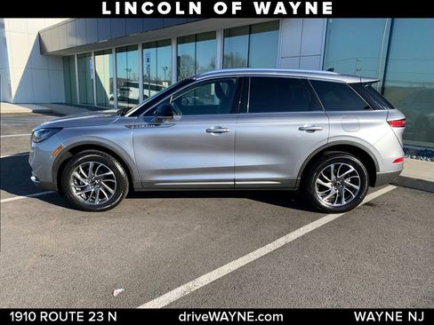 Certified 2021 Lincoln Corsair AWD w/ Equipment Group 101A image 2