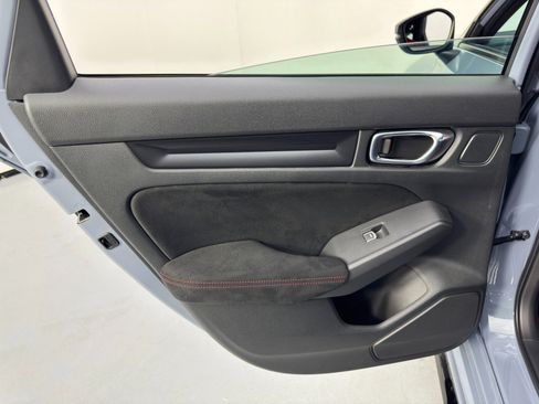 Used 2025 Honda Civic Type R image 46