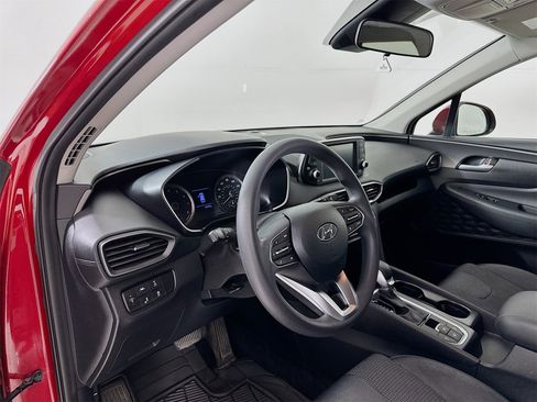 Used 2019 Hyundai Santa Fe SE image 10
