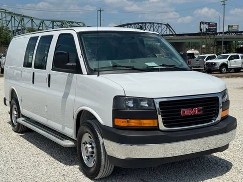 Used 2025 GMC Savana 2500 w/ Driver Convenience Package RWD image 7