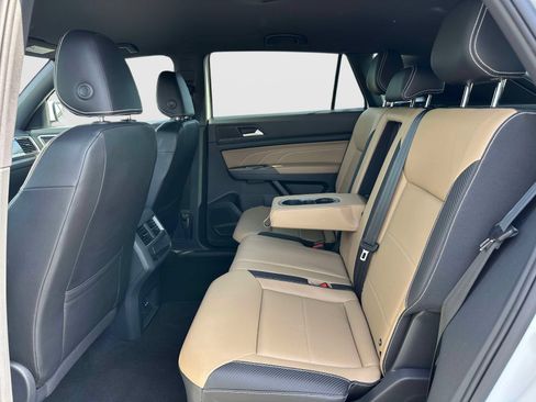 Certified 2023 Volkswagen Atlas Cross Sport SE AWD/4WD image 13