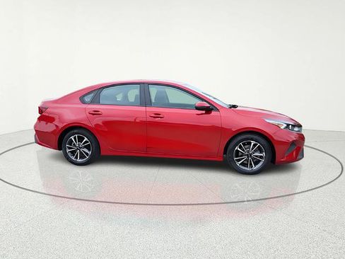 Certified 2023 Kia Forte LXS w/ LXS Technology Package FWD image 7