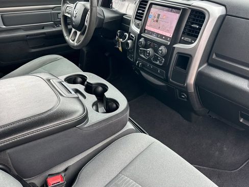 Used 2022 RAM 1500 Classic SLT w/ Electronics Group AWD/4WD image 16