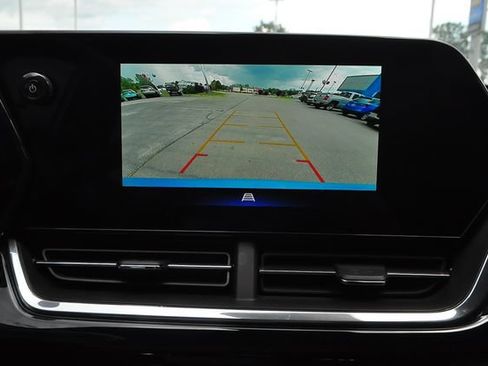 Used 2025 Chevrolet Trax RS w/ Driver Confidence Package FWD image 35